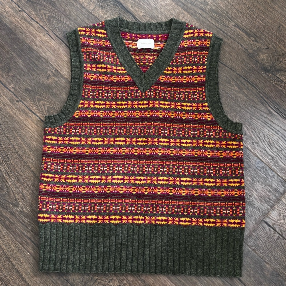 Aime Leon Dore V-Neck Sweater Vest - Red, Yellow, Green NWOT MEDIUM lambs wool